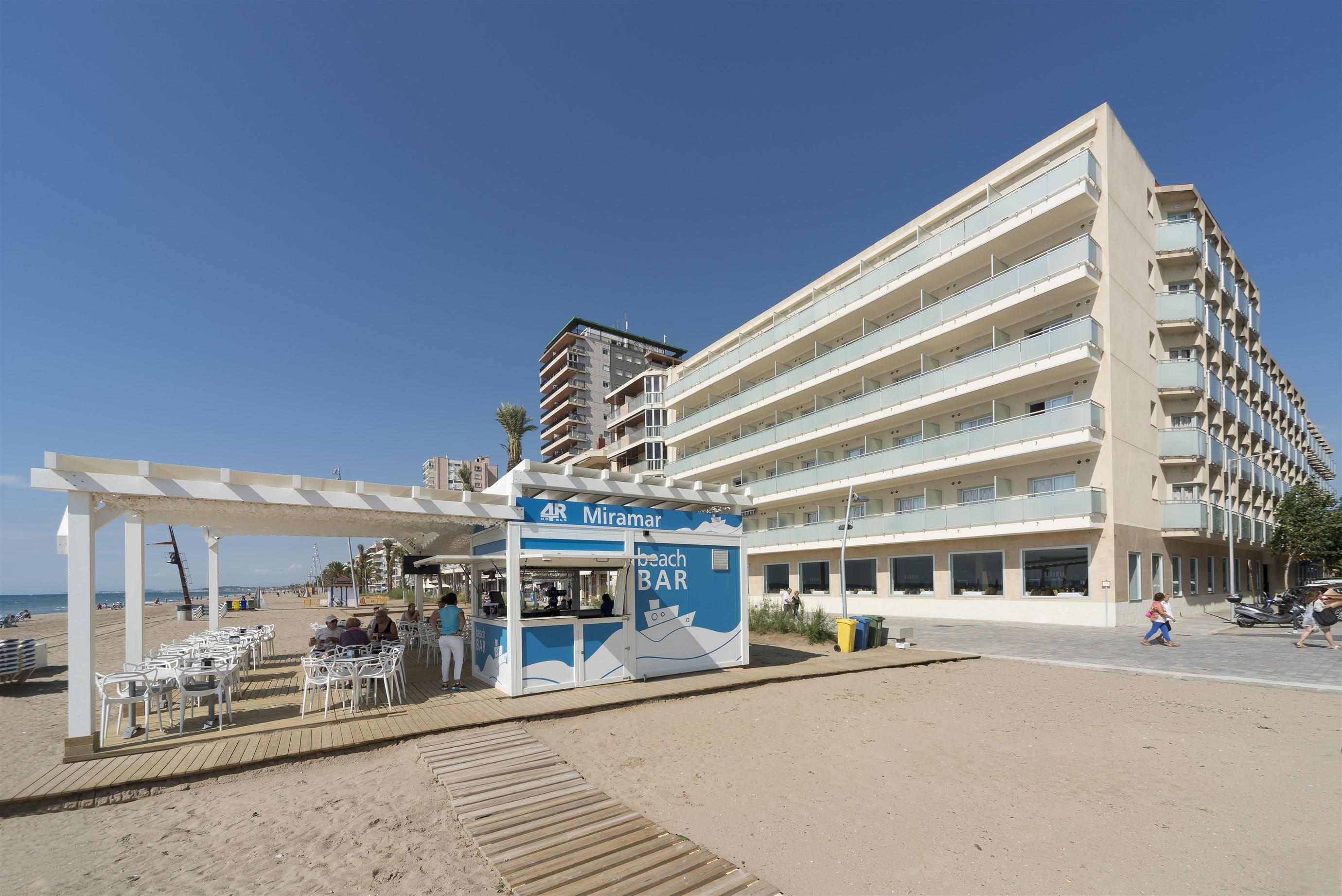 Hotel 4R Miramar Calafell Esterno foto