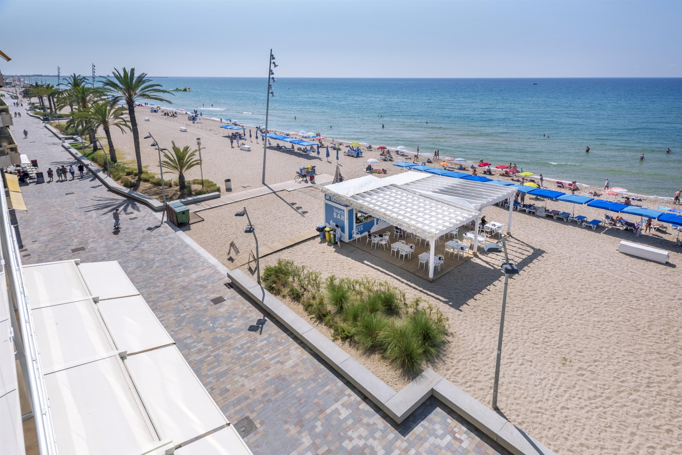 Hotel 4R Miramar Calafell Esterno foto