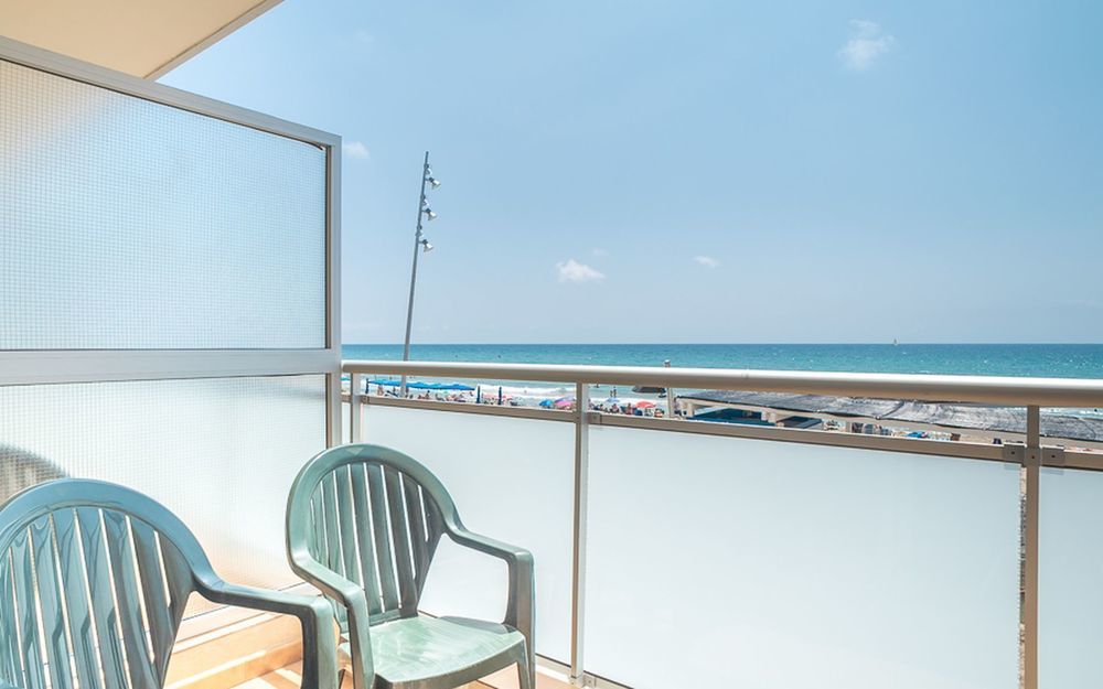 Hotel 4R Miramar Calafell Esterno foto